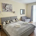 Lazur Lägenhetshotell
