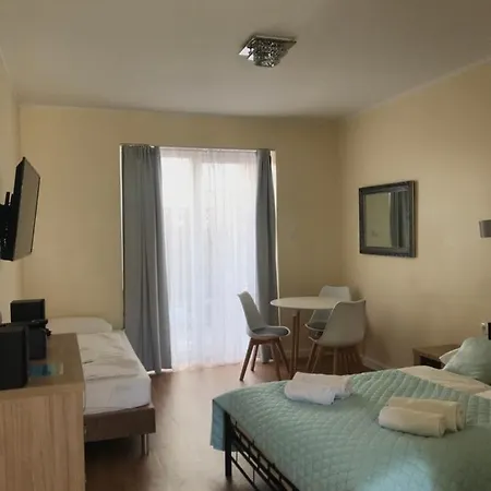 Lazur Aparthotel