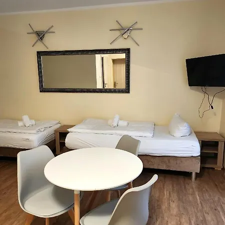 아파트호텔 Lazur 슈비노우이스쳬