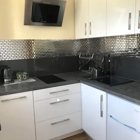 Lägenhetshotell Lazur 3*
