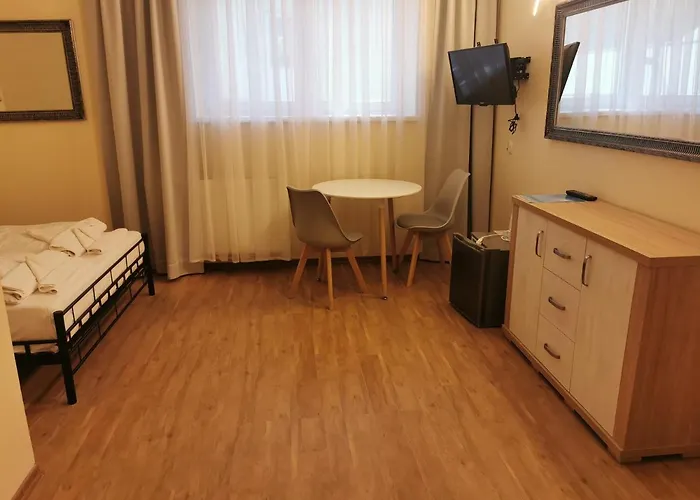 Lazur Lägenhetshotell 4*