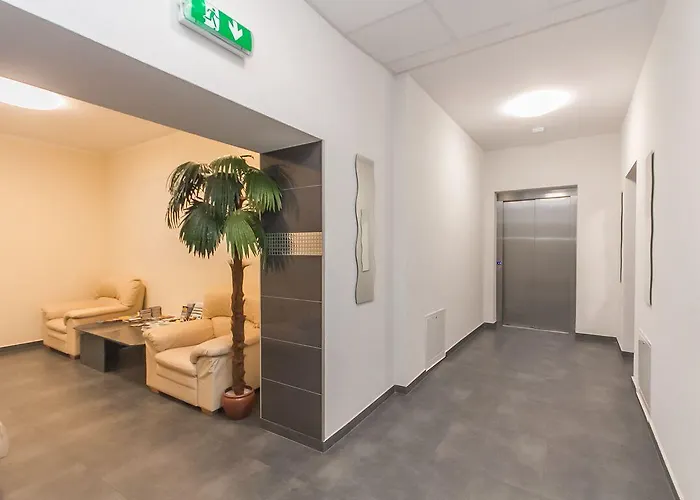 Lazur Lägenhetshotell 4*